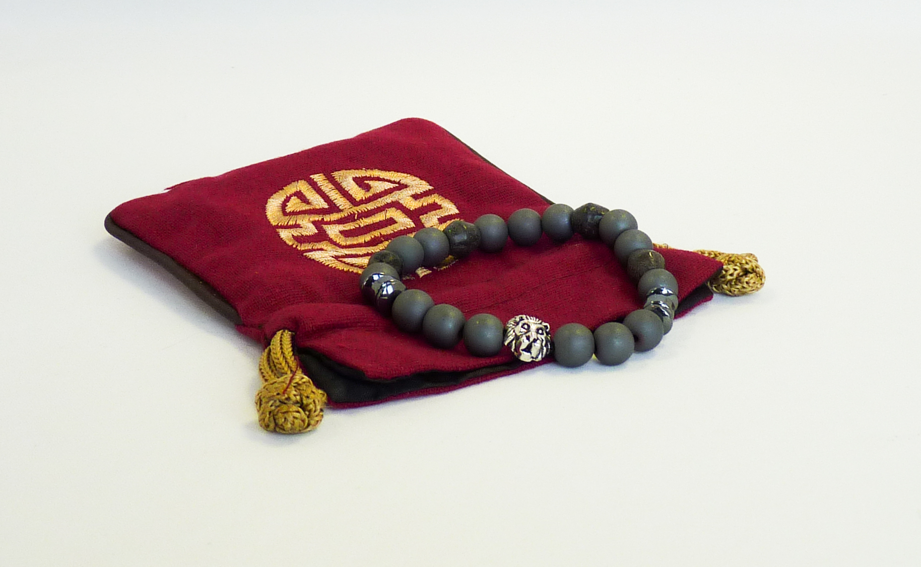 Armband mit Tigerkopf Verschluss